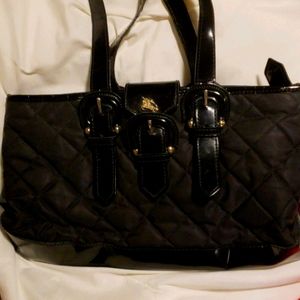 Burberry purse